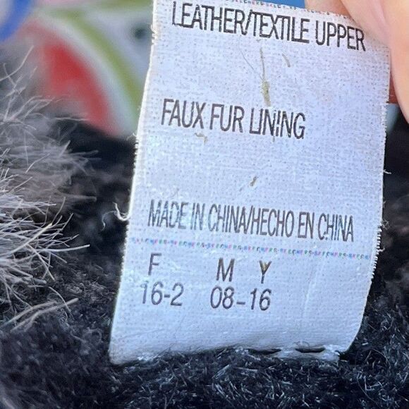 Skechers On the GO Joy Women’s 7 Black Gray Suede Winter Boots 14363 Retro 2016 - Picture 9 of 9